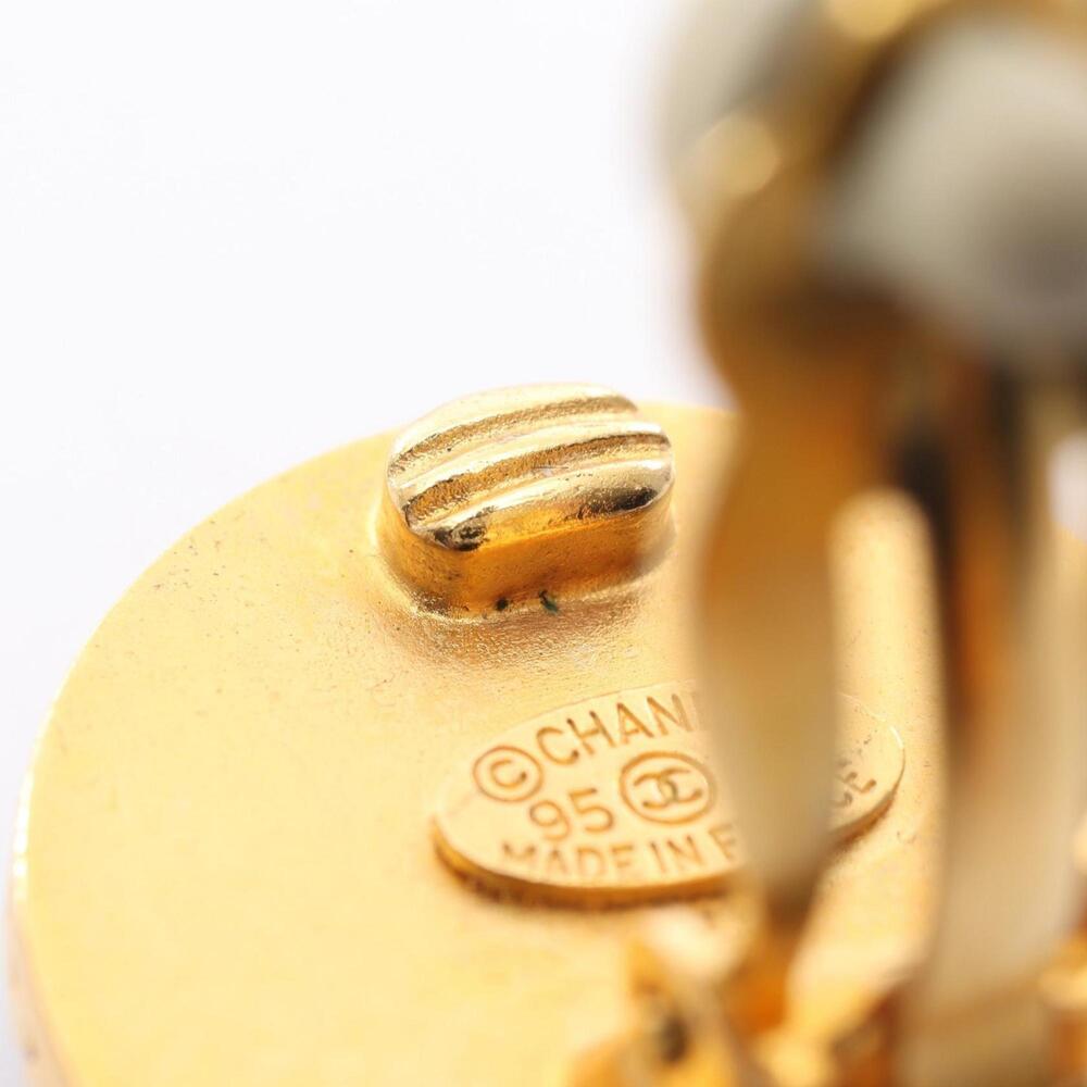 CHANEL Authentic Black Logo Earrings - Picture 6 of 8